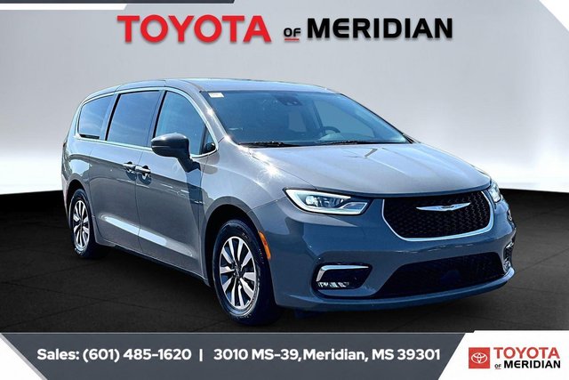 2022 Chrysler Pacifica Hybrid Touring L
