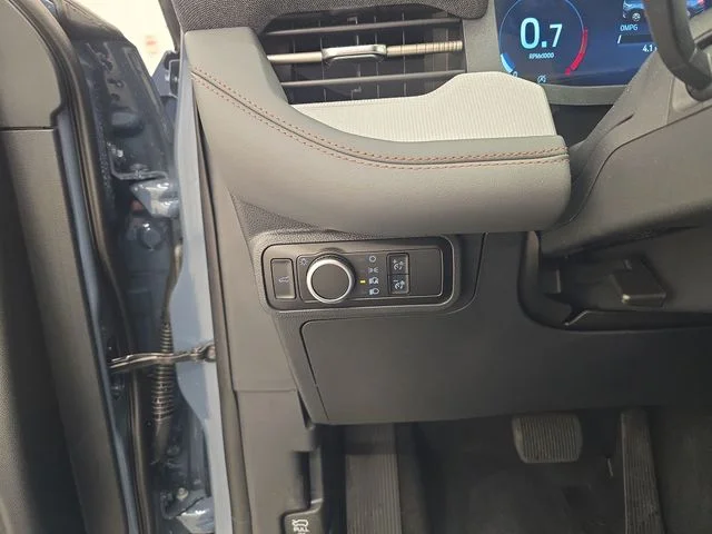 New 2026 Vapor Blue Metallic Ford Active image 39