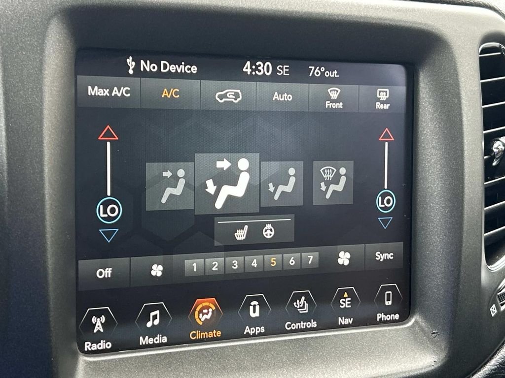 Used 2018 White Jeep Trailhawk image 32