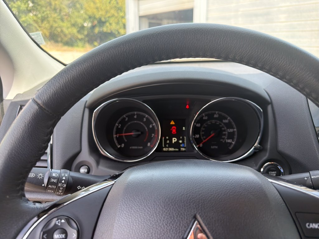 Used 2026 Silver Mitsubishi 2.0 SE image 19