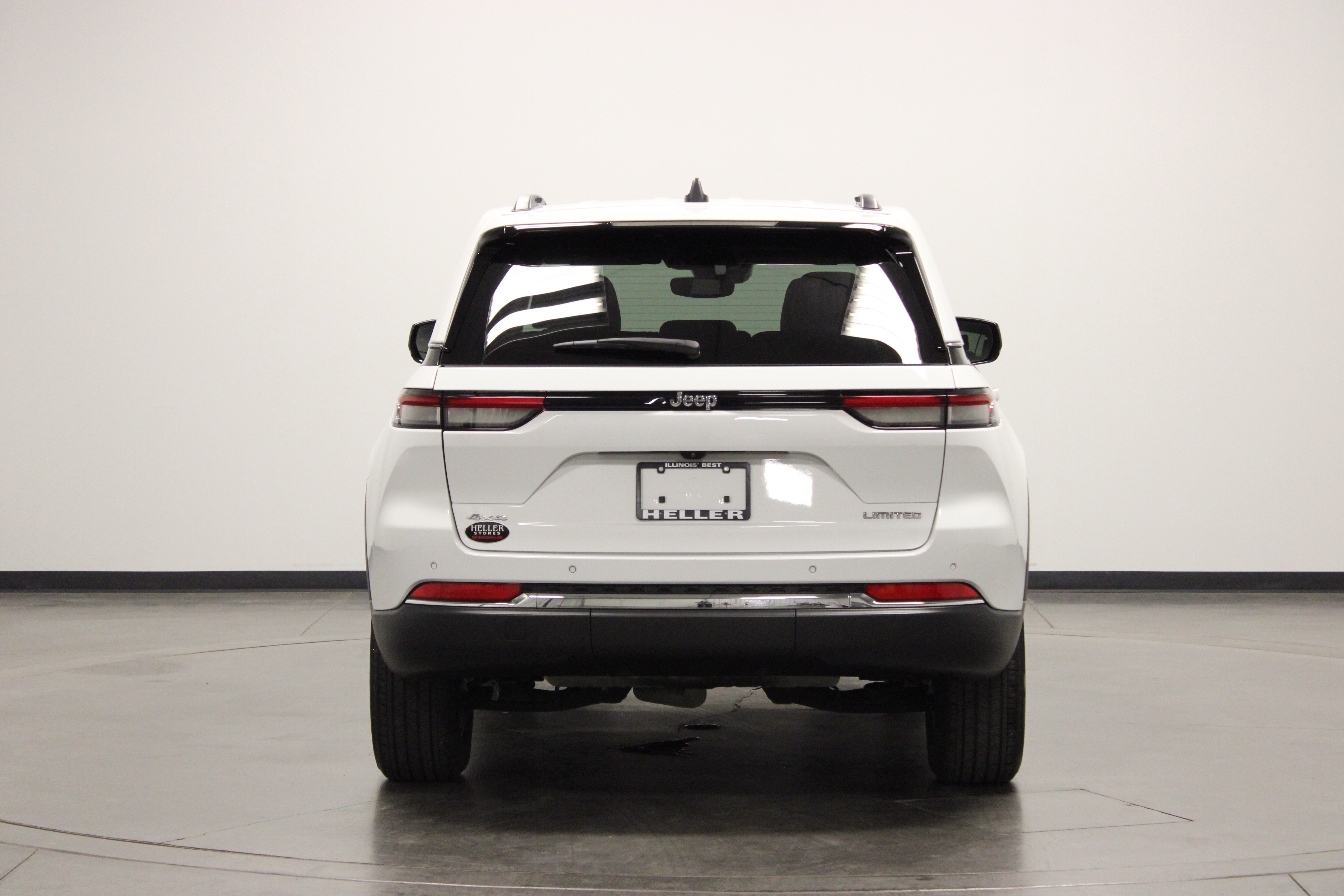 Used 2023 Bright White Clearcoat Jeep Limited image 7