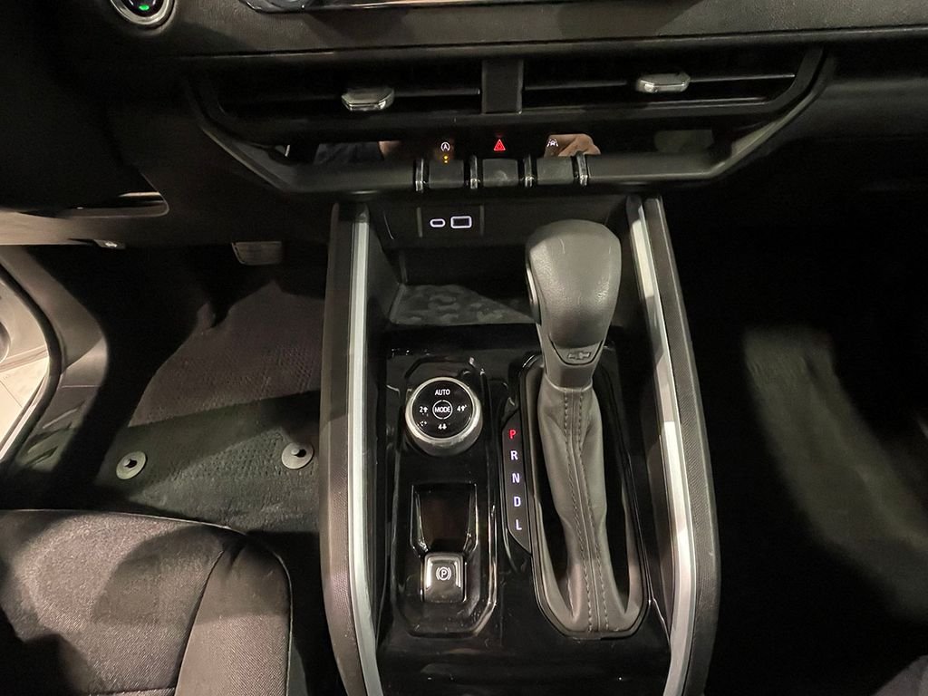 Used 2023 White Chevrolet Trail Boss image 30
