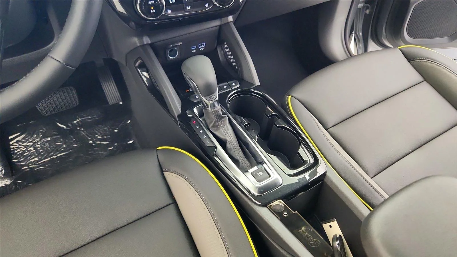 New 2026 Sterling Gray Metallic Chevrolet ACTIV image 26