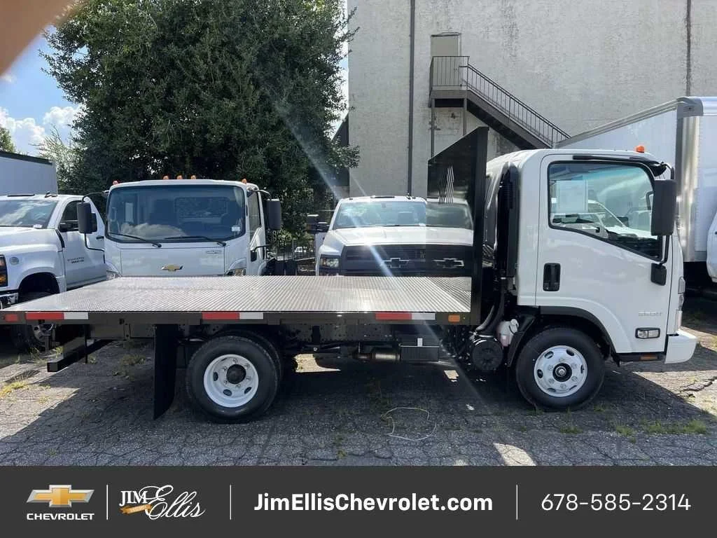 New 2025 Arc White Chevrolet NA image 2