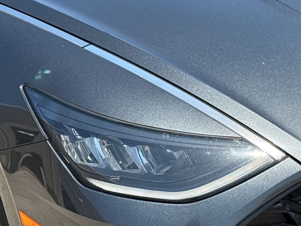 Used 2022 Gray Hyundai SEL Plus image 4