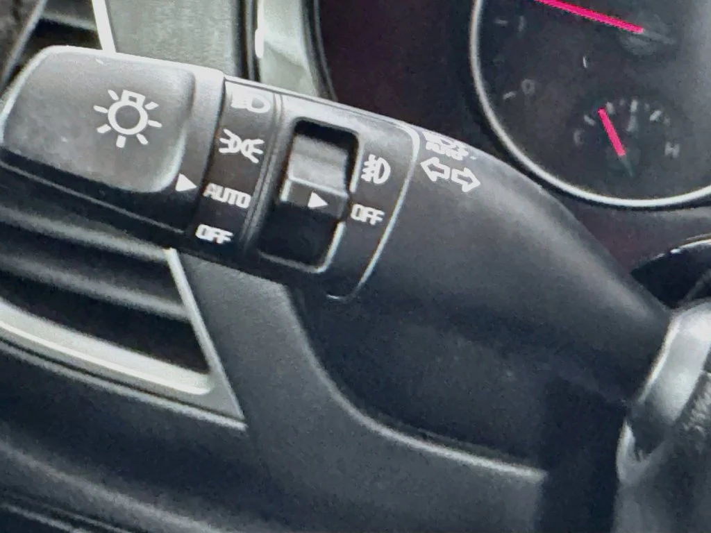Used 2021 White Kia SX image 12
