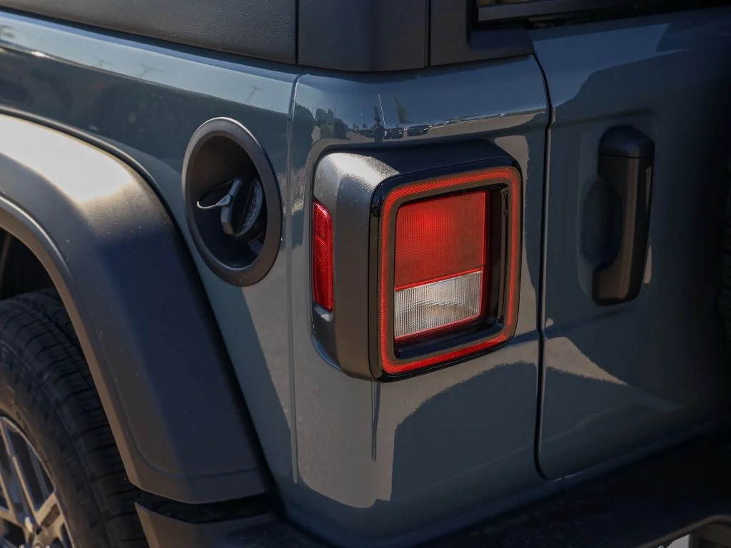 New 2026 Anvil Clear-Coat Exterior Paint Jeep Sport image 7