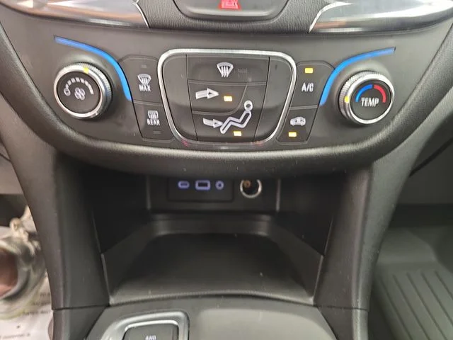 Used 2019 Pacific Blue Metallic Chevrolet LT image 23