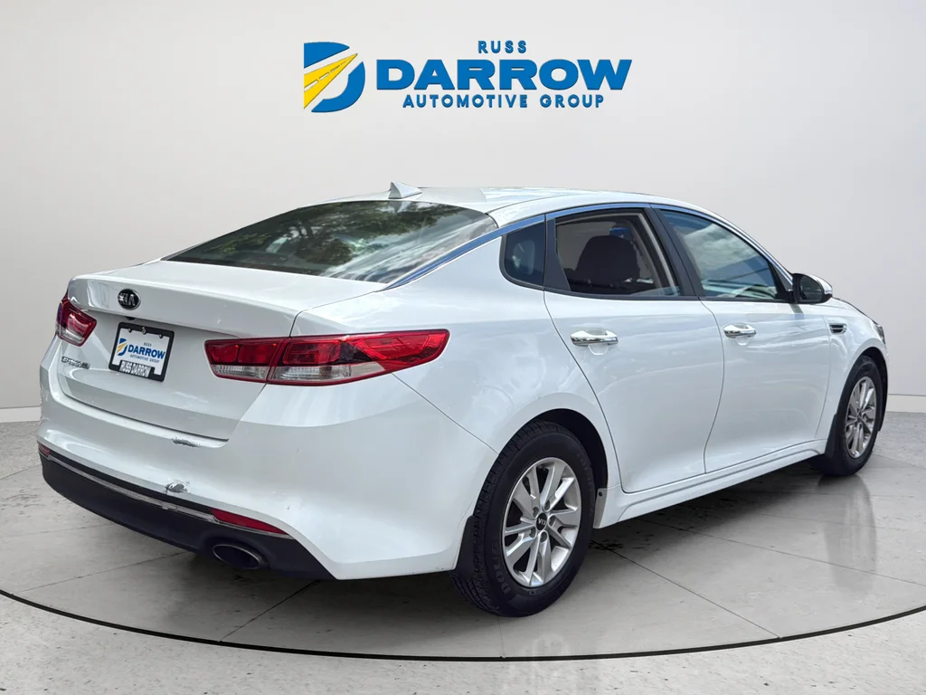 Used 2016 White Kia LX image 5