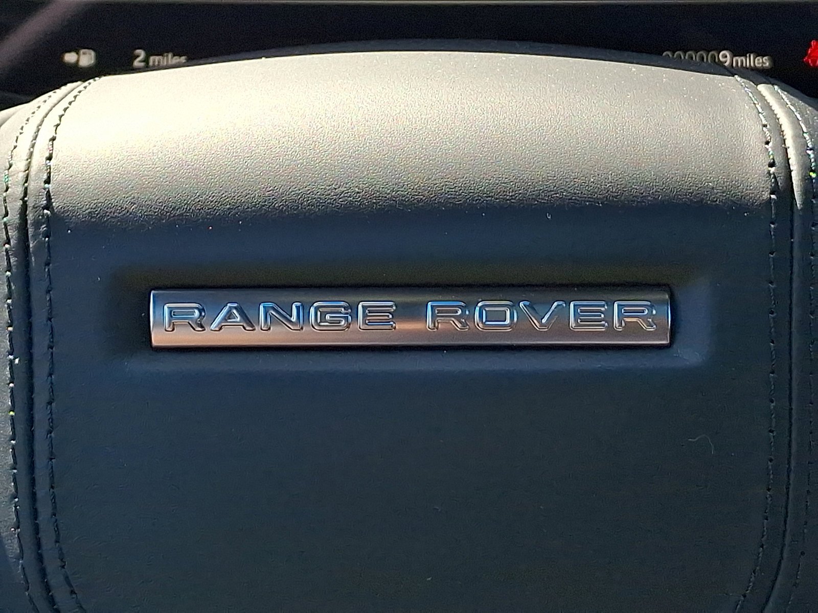 New 2026 Santorini Black Land Rover SE image 20