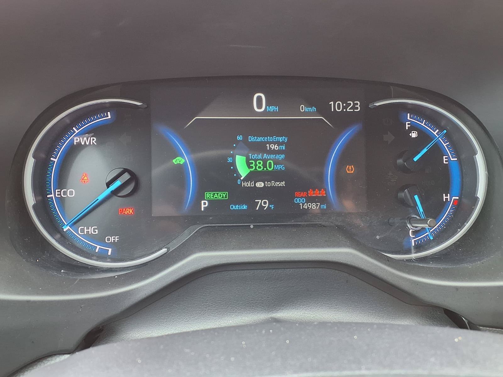 Certified Used 2025 Ice Toyota LE image 15