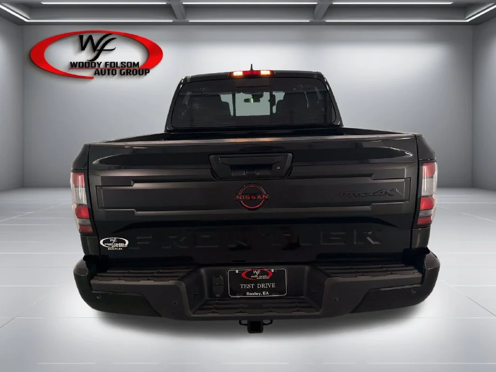 New 2027 Super Black Nissan Crew Cab PRO-4X® image 8