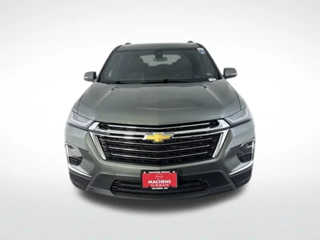 Used 2023 Green Chevrolet LT image 4