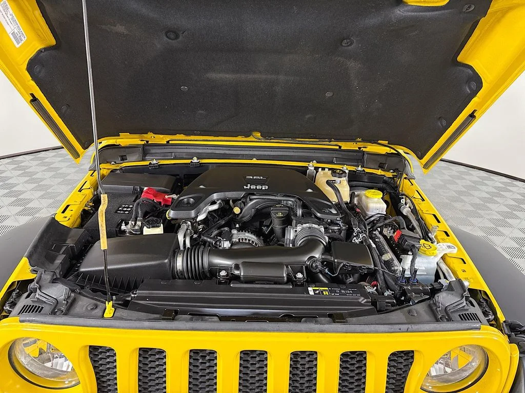 Used 2019 Hellayella Clearcoat Jeep Unlimited Sport S image 29