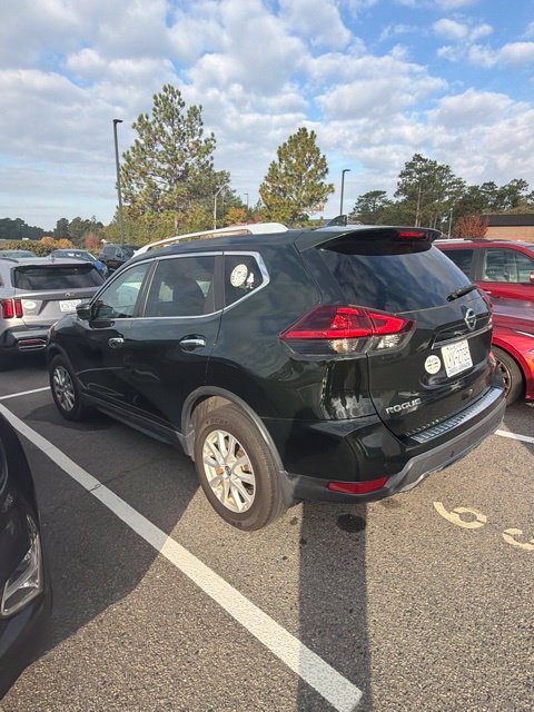 Used 2020 Green Nissan SV image 12