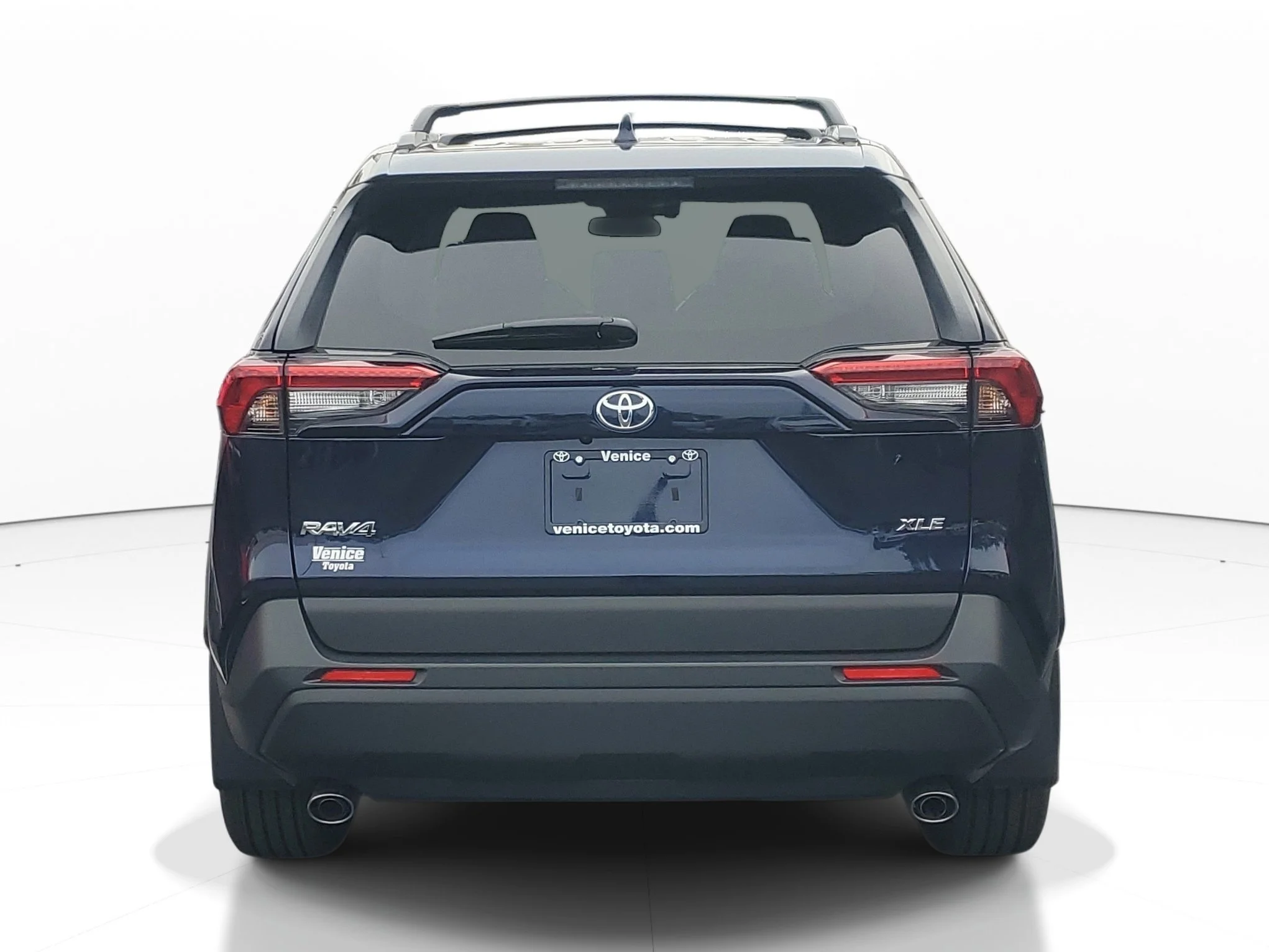 Used 2025 Midnight Black Metallic Toyota XLE Premium image 6