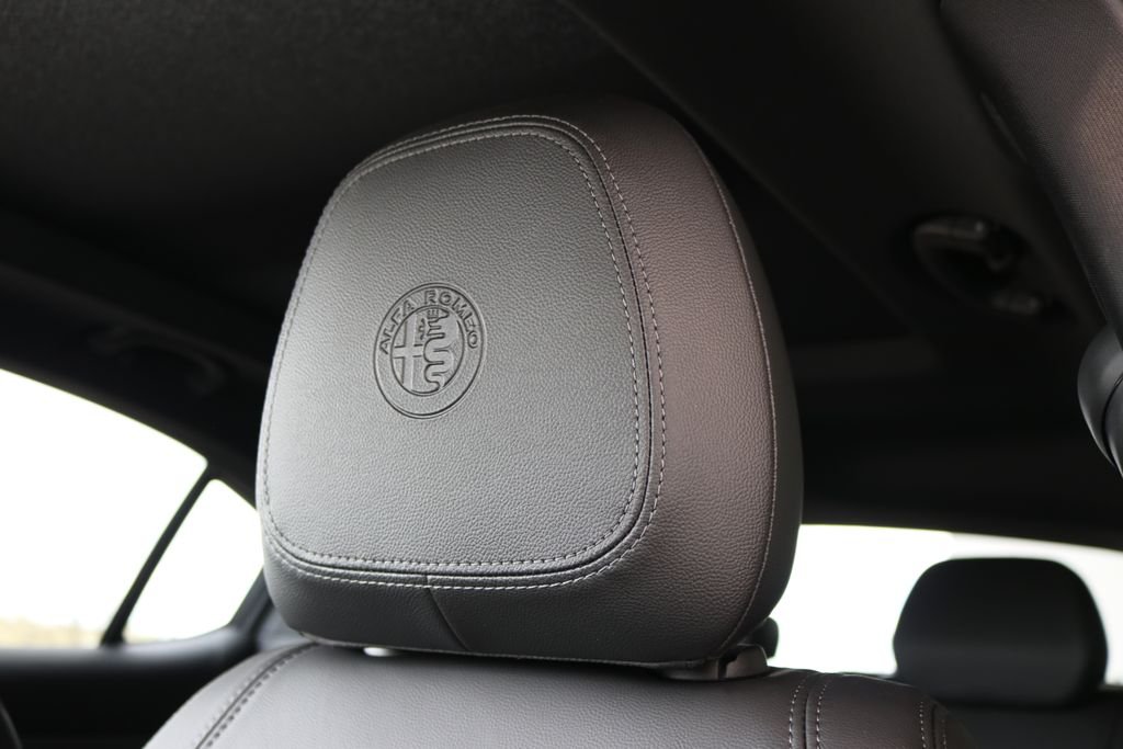 2025 Alfa Romeo Stelvio Base - Photo 15