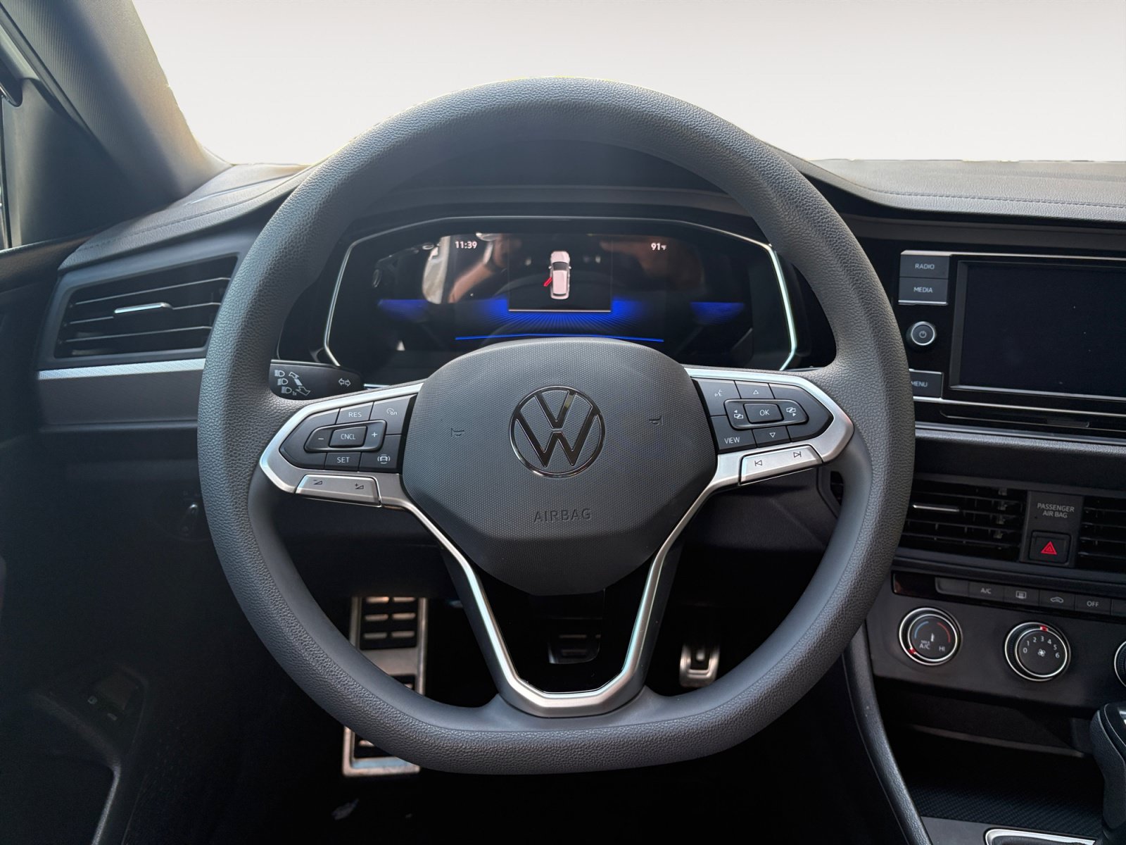 Used 2023 Pure White Volkswagen Sport image 13