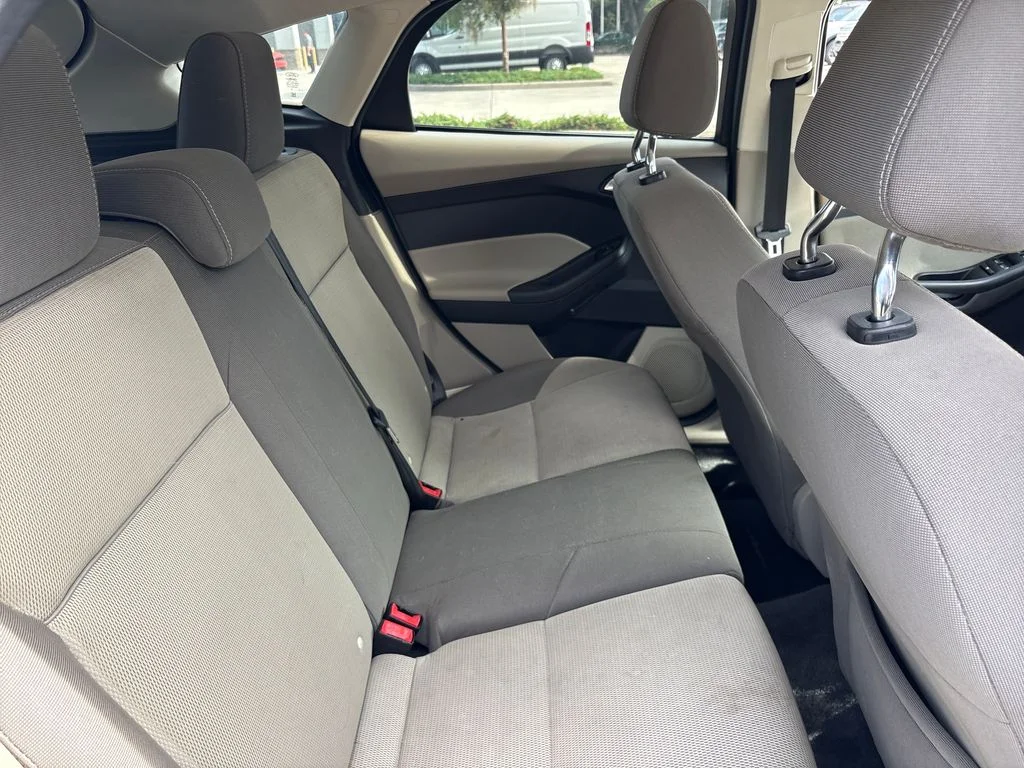 Used 2012 Green Ford SE image 28