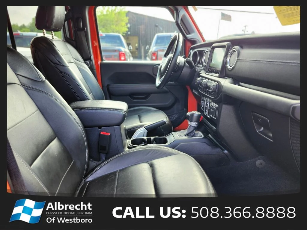 Used 2020 Orange Jeep Unlimited Sahara image 11