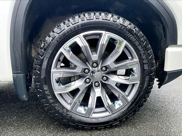 Used 2023 White GMC Denali image 9