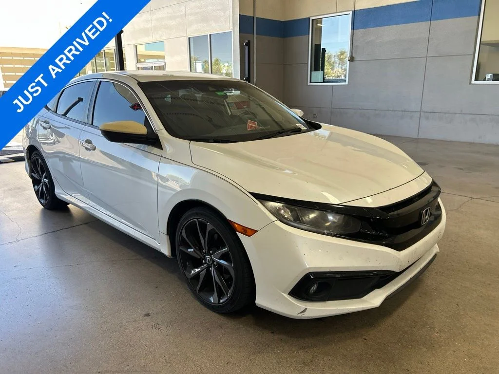 Used 2019  Honda Sport image 2