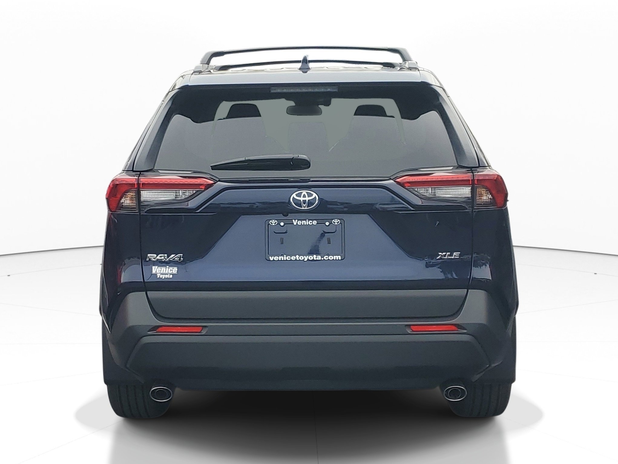 Used 2025 Midnight Black Metallic Toyota XLE Premium image 6