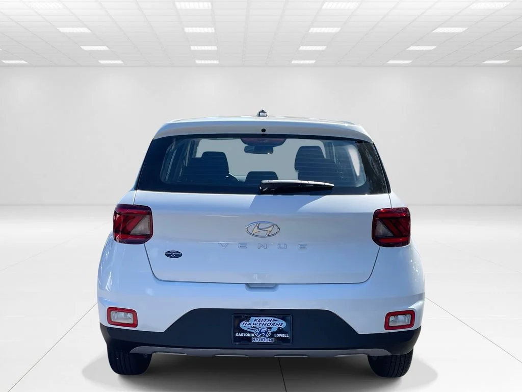 New 2026 White Hyundai SE image 5