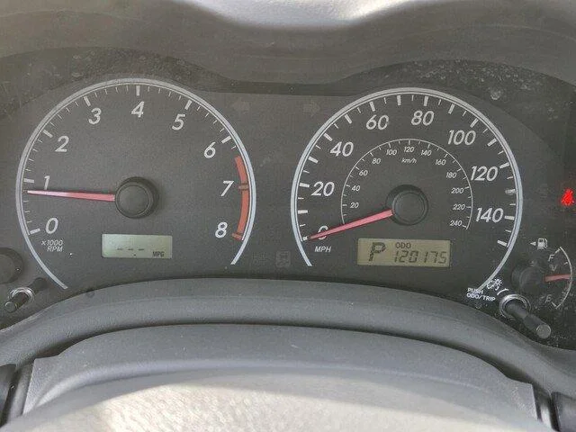 Used 2010 Magnetic Gray Metallic Toyota LE image 12