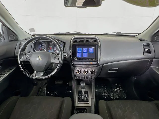 Used 2021 Gray Mitsubishi 2.0 SE image 24