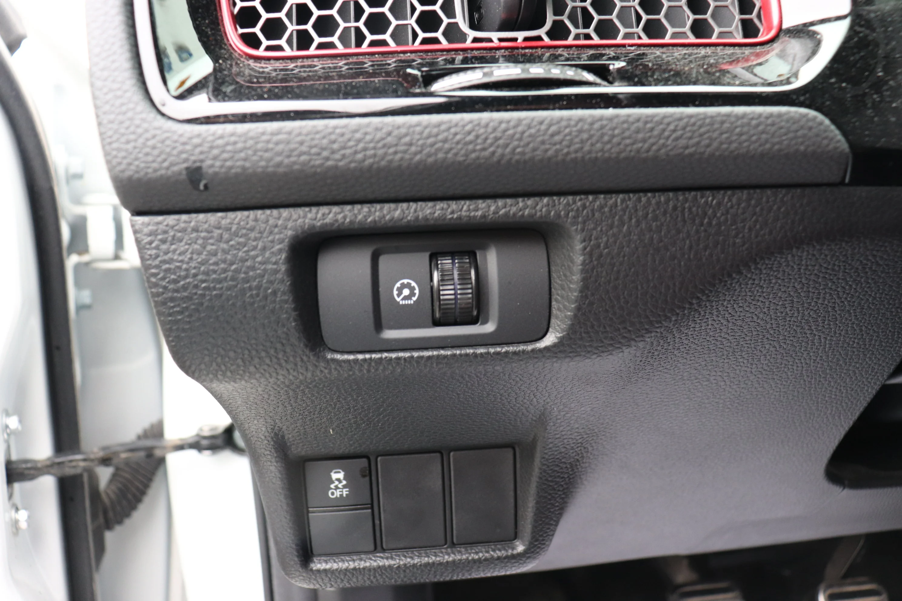 Used 2025  Honda Manual image 10