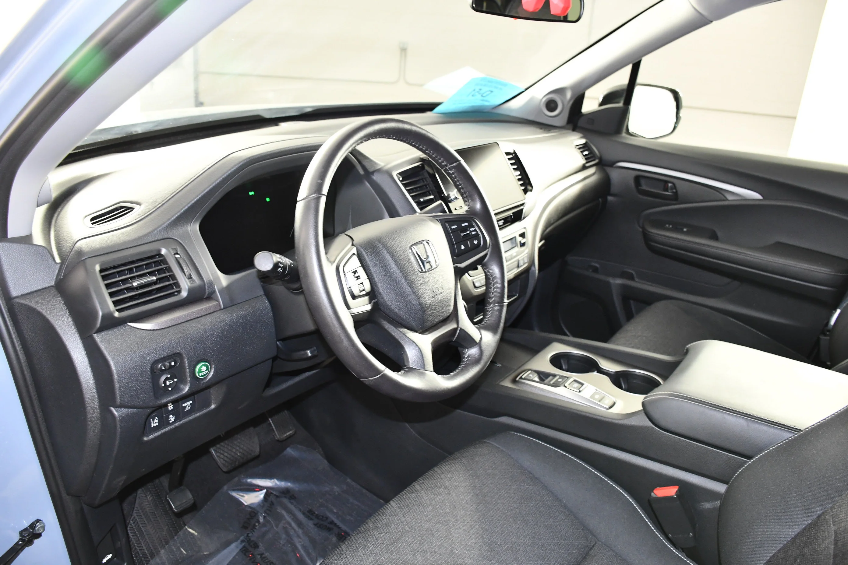 Certified Used 2025 Sonic Gray Pearl Honda Sport image 2