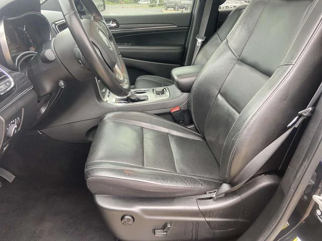 Used 2021 Black Jeep Limited image 12