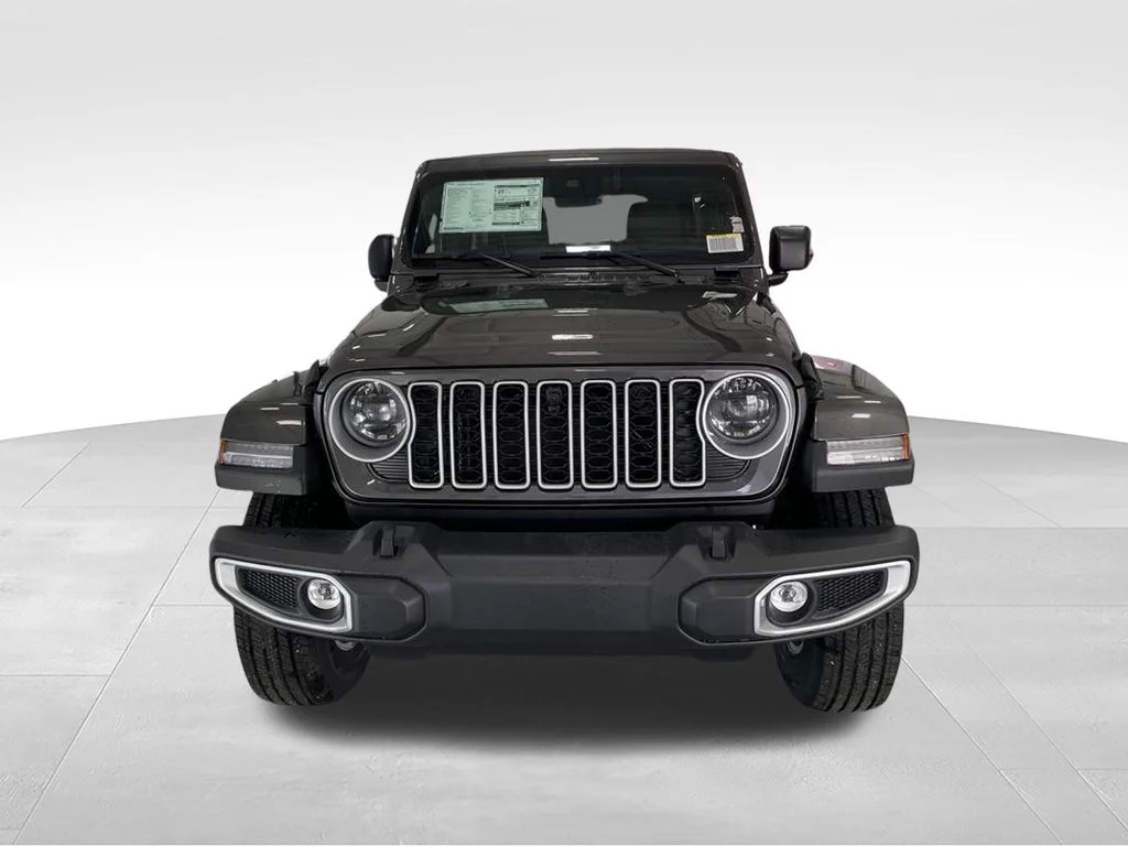 2025 Jeep Wrangler 4-Door Sahara - Photo 13