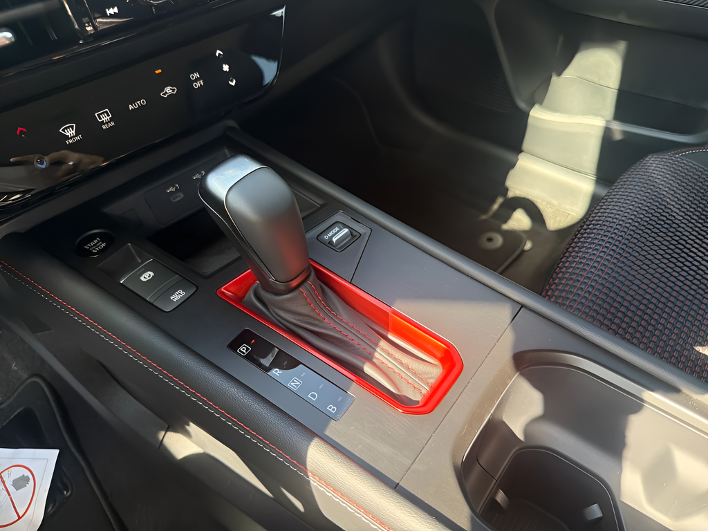 2026 Nissan KICKS SR - Photo 36