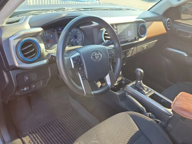 2020 Toyota Tacoma SR5 - Photo 18