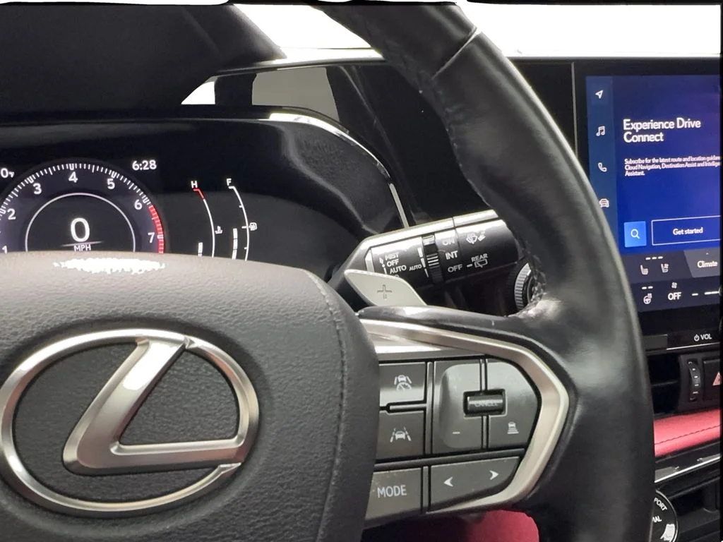 Used 2025 White Lexus 350 Premium image 39