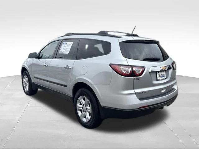 Used 2017 Silver Chevrolet LS image 5
