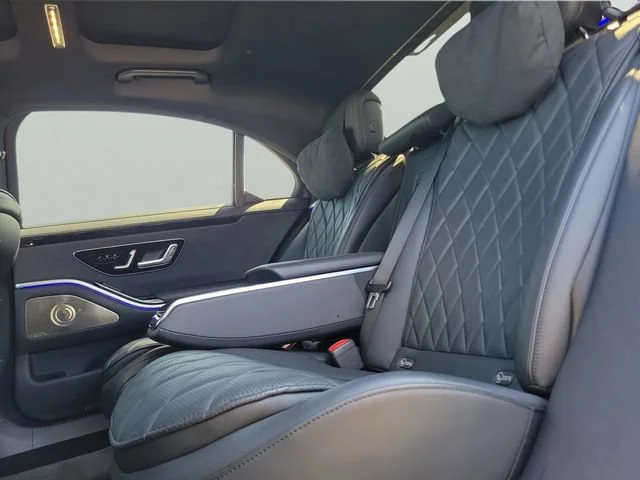 Used 2022 Black Mercedes-Benz S 580 image 16
