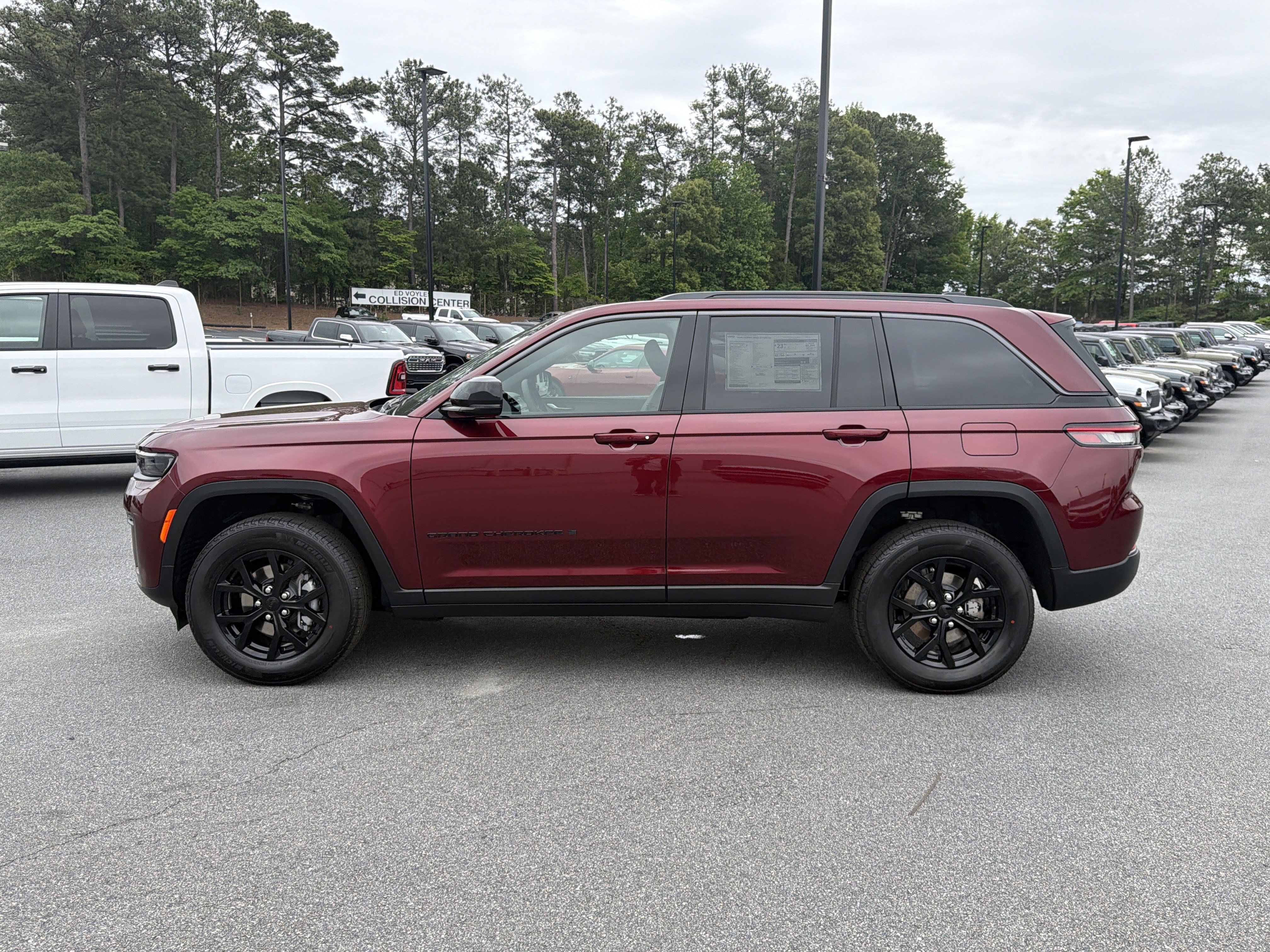 New 2026 Velvet Red Pearlcoat Jeep Laredo Altitude image 4
