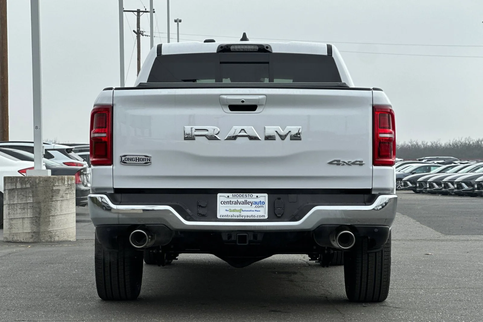 New 2026 Bright White Clear-Coat Exterior Paint RAM Longhorn image 5