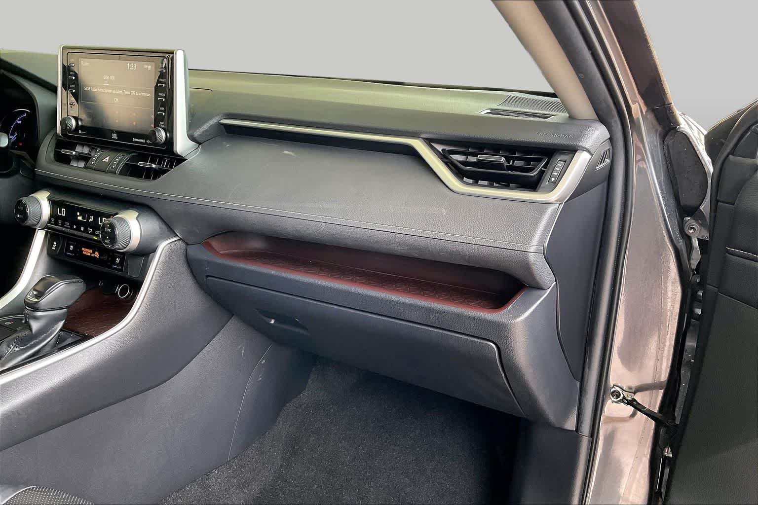 Used 2020 Magnetic Gray Metallic Toyota Hybrid Limited image 17