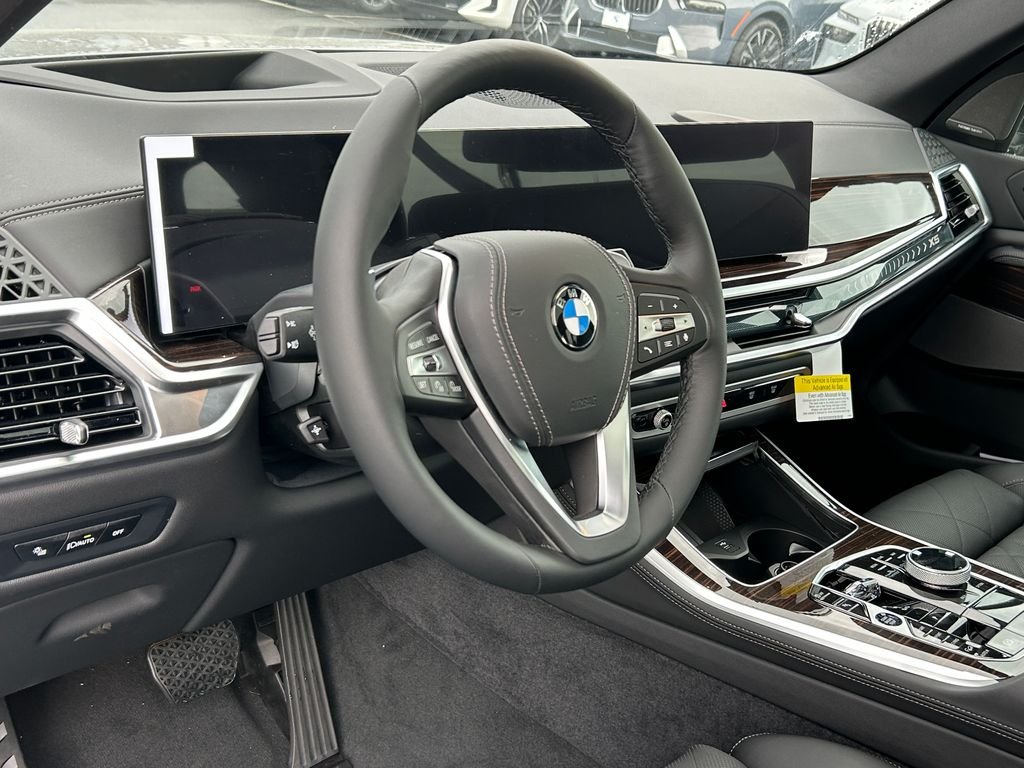 New 2026 Skyscraper Grey Metallic BMW xDrive40i image 13