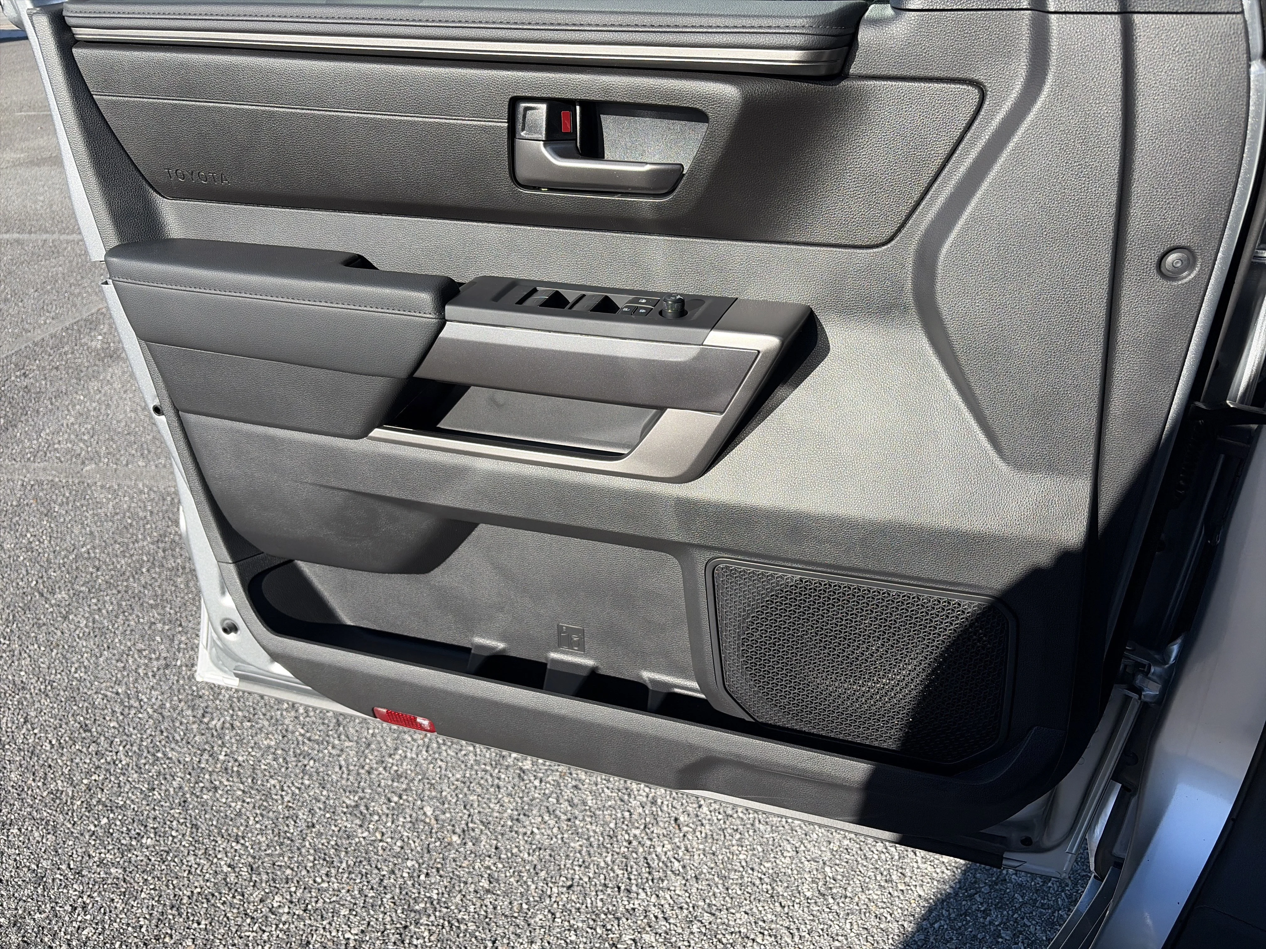 2026 Toyota Tundra SR5 - Photo 14