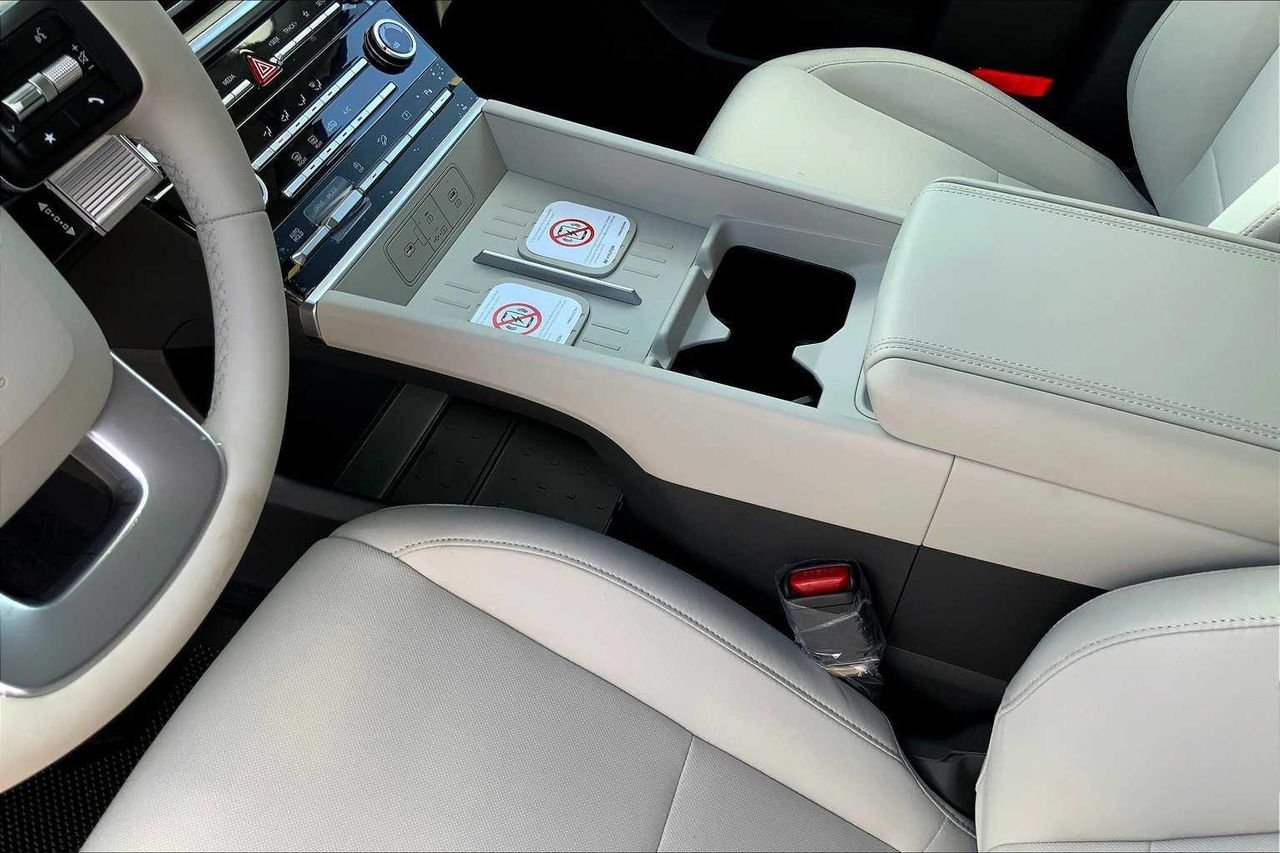 2026 Hyundai Santa Fe SE - Photo 7