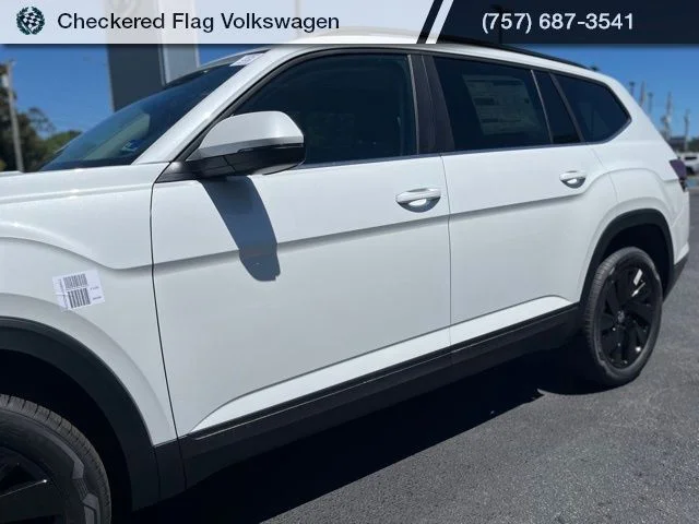New 2026 White Volkswagen 2.0T SE w/Technology image 3