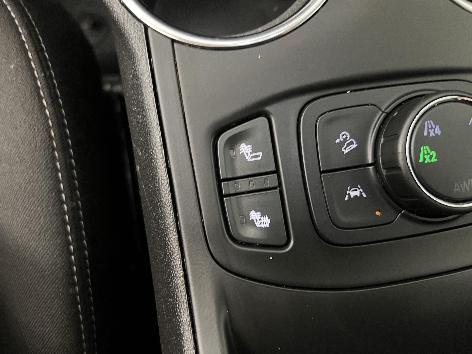 Used 2023 Ebony Twilight Metallic GMC SLE image 5