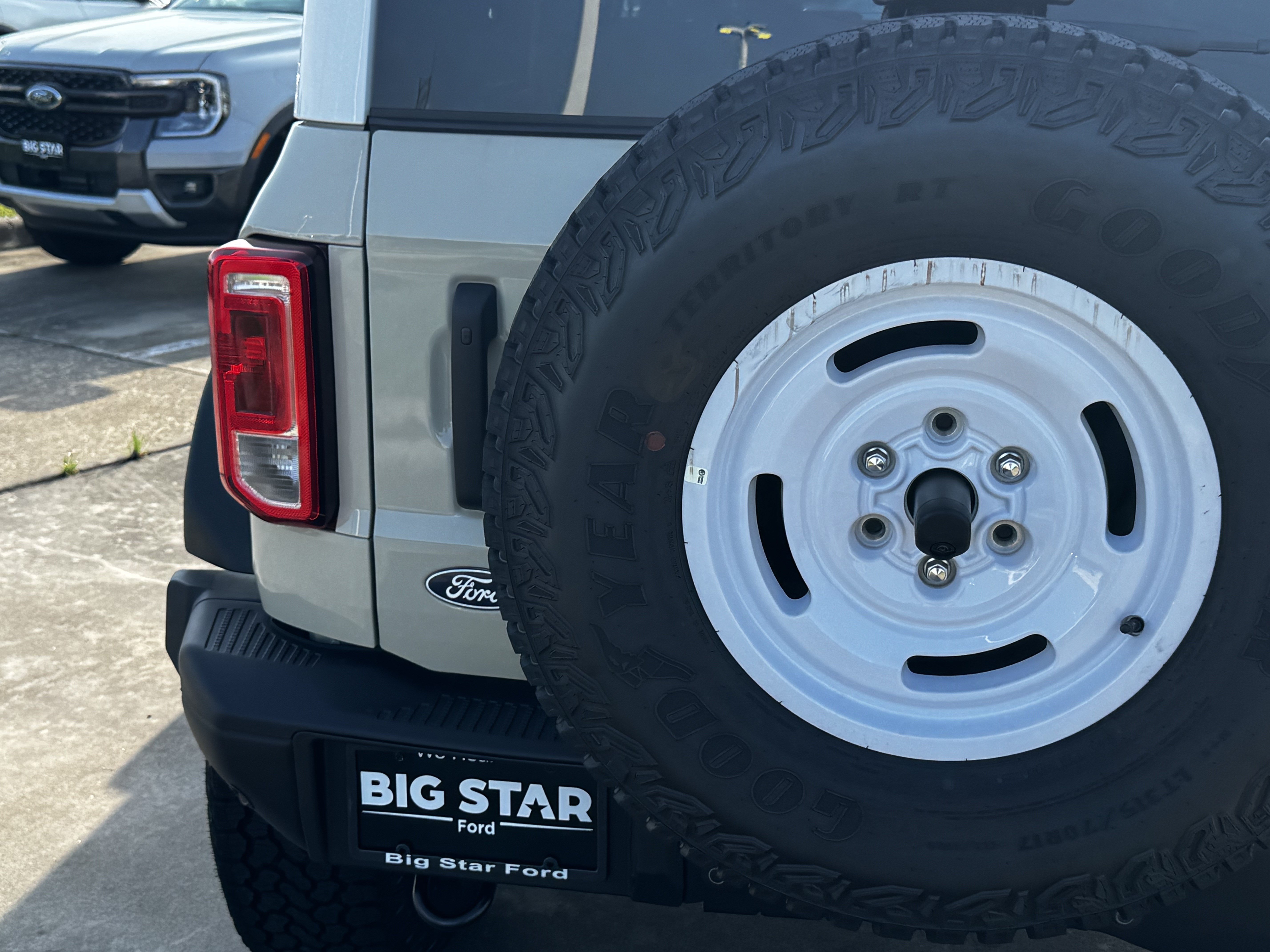 New 2026 Desert Sand Ford Heritage Edition image 10
