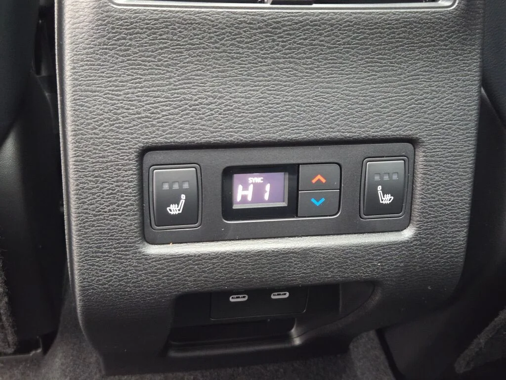 2026 Mitsubishi Outlander SEL - Photo 15