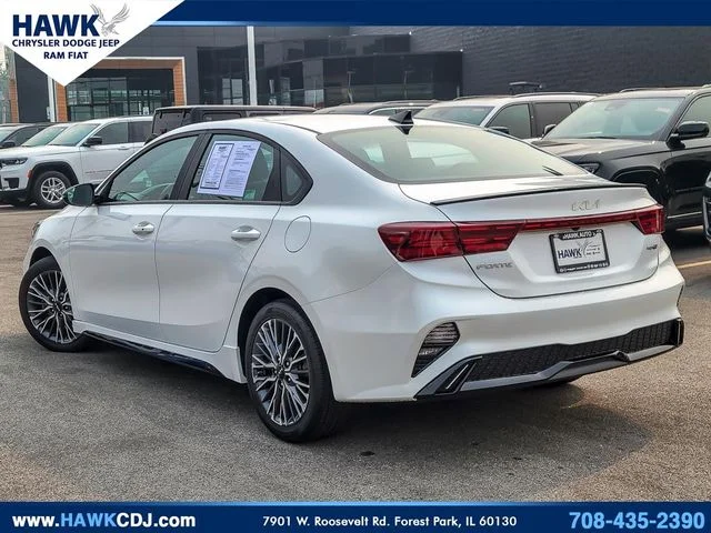 Used 2024 White Kia GT-Line image 7